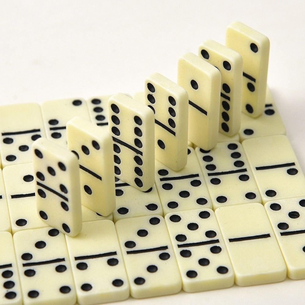 Set di Domino Doppio Sei da 28 - Board Game Simple recensione e prezzo